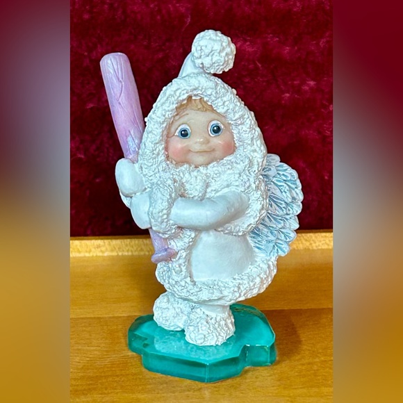 Dreamsicles Northern Lights figurine “Snowball Game” # 60060, released 1999 - Picture 1 of 5